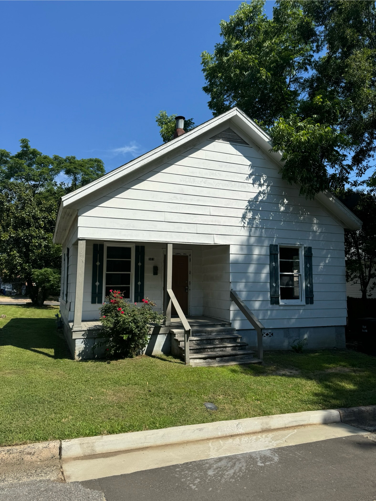 323 Hasty Street